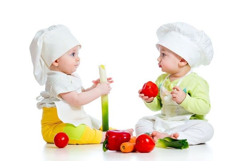 enfants qui cuisinent